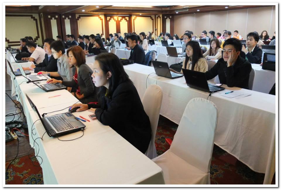 ภาพบรรยากาศการอบรมครูเคมีและฟิสิกส์ใช้งาน Yenka Simulation ครั้งที่ 59