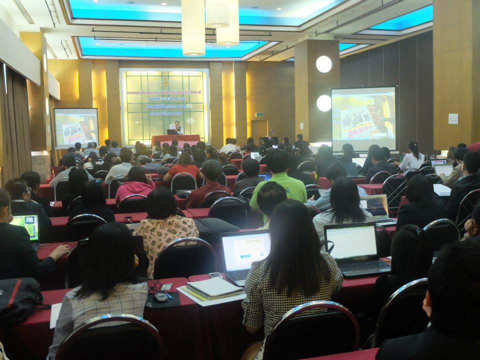 ภาพบรรยากาศการอบรมครูเคมีและฟิสิกส์ใช้งาน Yenka Simulation ครั้งที่ 74