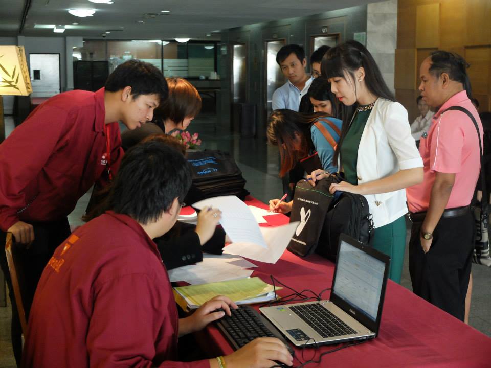 ภาพบรรยากาศการอบรมครูเคมีและฟิสิกส์ใช้งาน Yenka Simulation ครั้งที่ 68